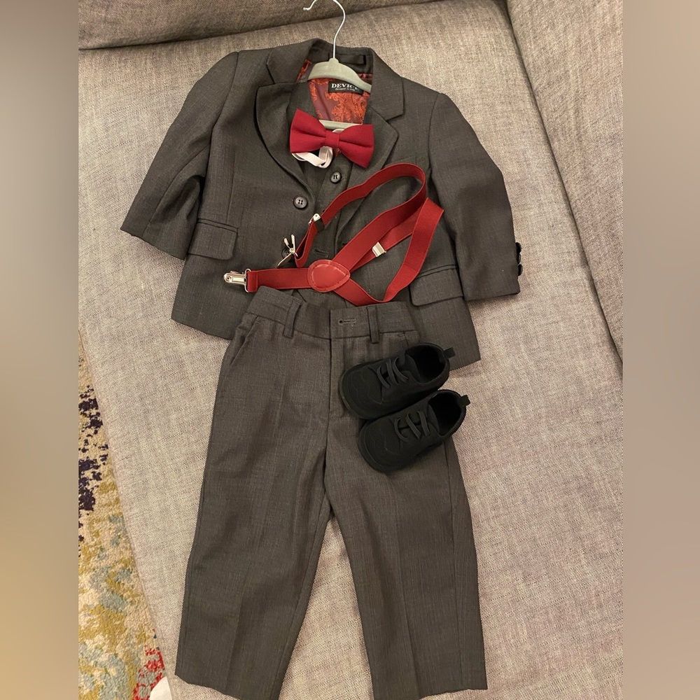 Boys suit. 12mths 3-piece baby boy suit with shoes